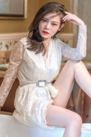 白丝袜英语老师把我夹的很爽-高清独播免费在线观看