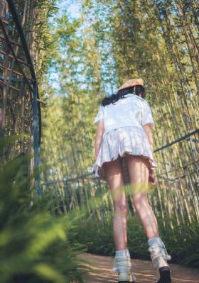 亚洲最大的熟女水蜜桃AV网站-普通话高清完整版播放